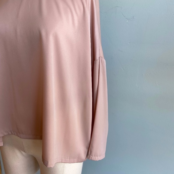 Tanner Top by Xirena - Picture 6 of 6